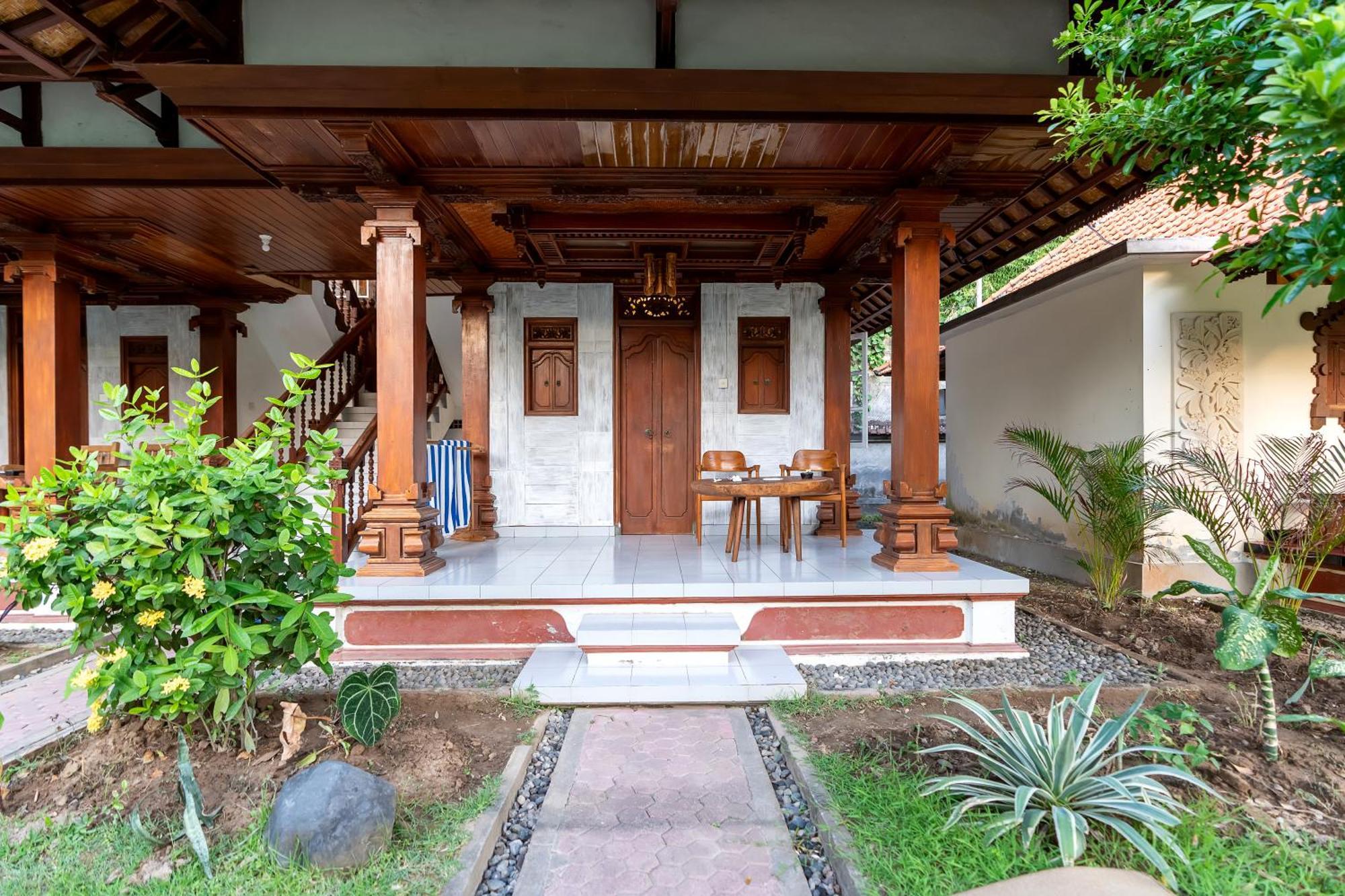 Ganesh Beach Hotel Candi Dasa  Bagian luar foto