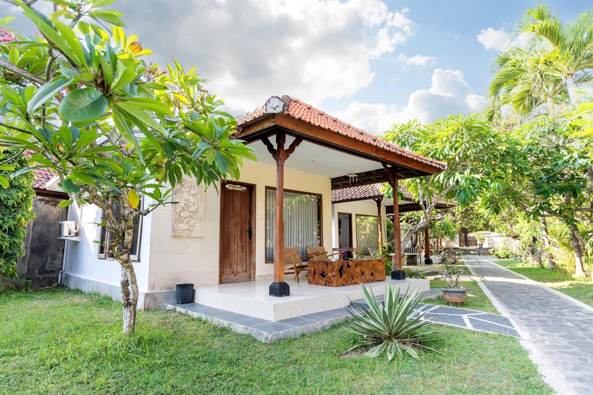 Ganesh Beach Hotel Candi Dasa  Bagian luar foto