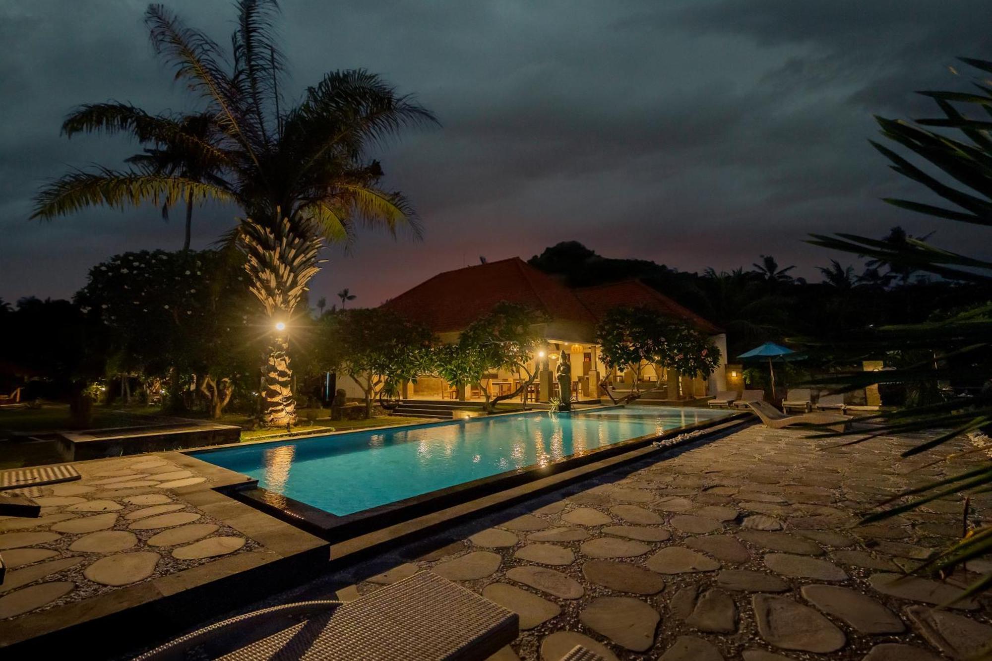 Ganesh Beach Hotel Candi Dasa  Bagian luar foto
