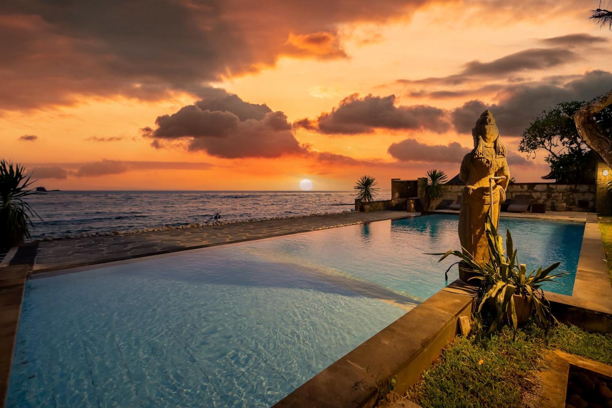 Ganesh Beach Hotel Candi Dasa  Bagian luar foto
